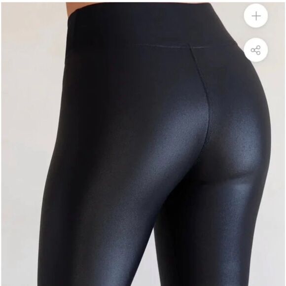 Carbon 38 High Rise Biker Short, Takara Shine, Black, Small - Picture 3 of 7